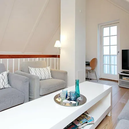 6 Person Holiday In Apartment